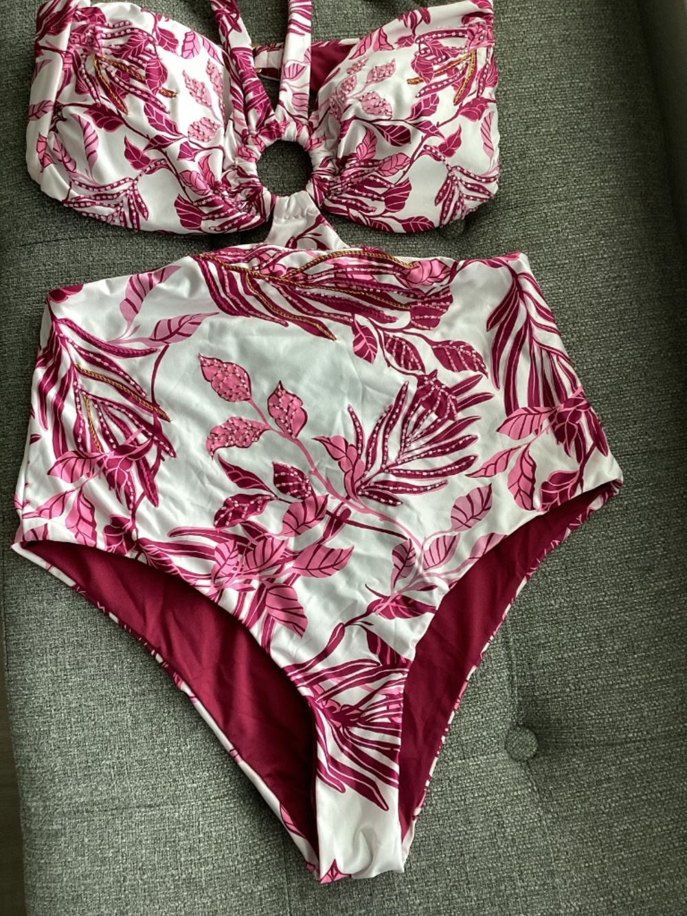 Cosita Linda Halter One-Piece Swimsuit, size XL - Picture 6 of 12